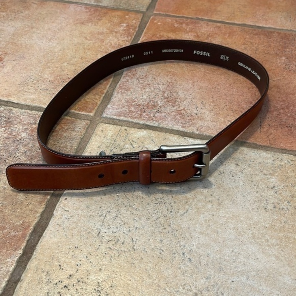 Fossil leather belt